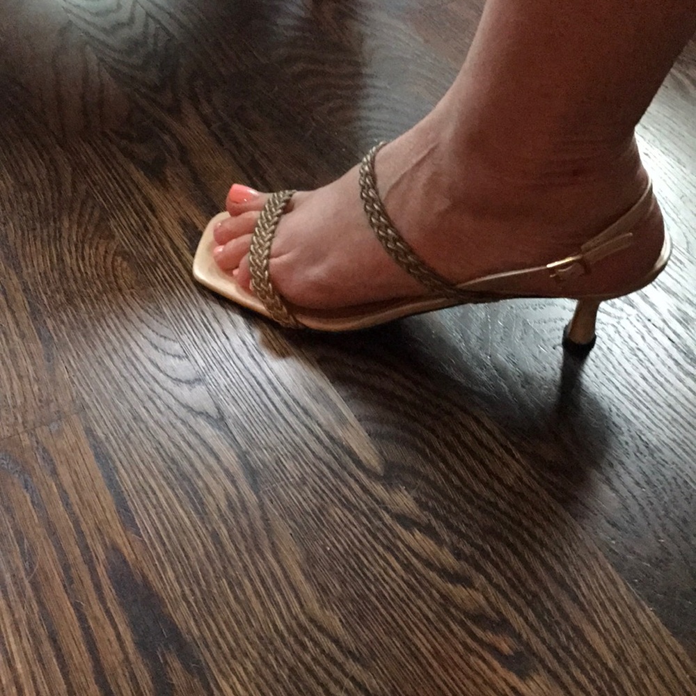 Stuart Weizmann Slingback shoes. Size 10